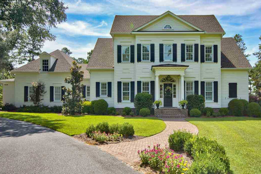 Million Dollar Home For Sale In Tallahassee, FL In Tallahassee, you $1,095,000 will get you a 4,557 square foot home on more than an acre with a view of the lake.